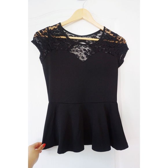 BLACK PEPLUM TOP - Picture 5 of 6